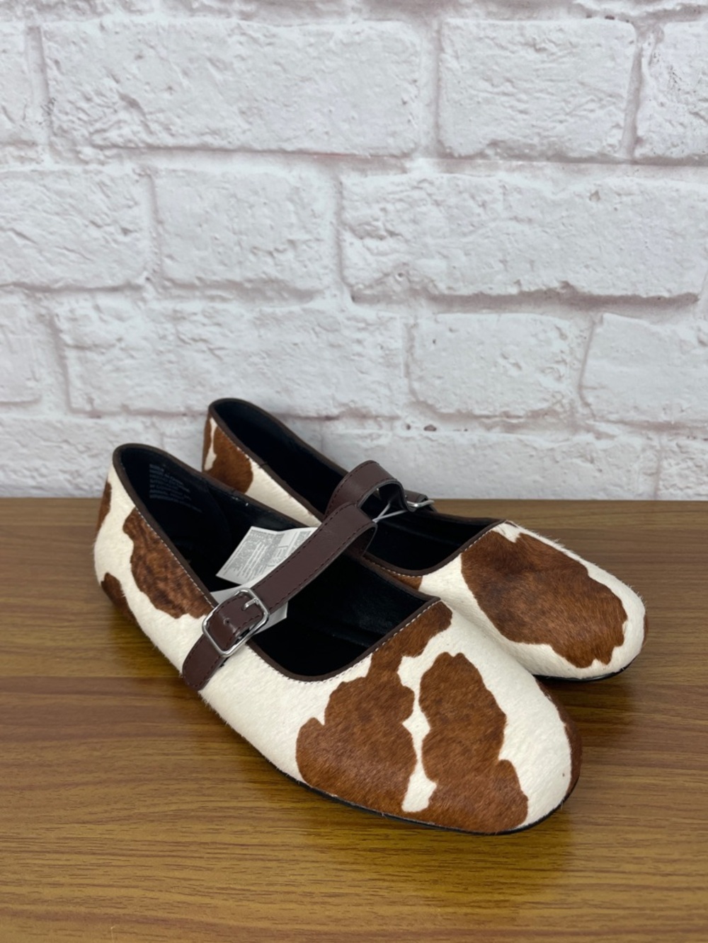GAP Cow Print Calf Hair Ballet Mary Jane Flats Size 8